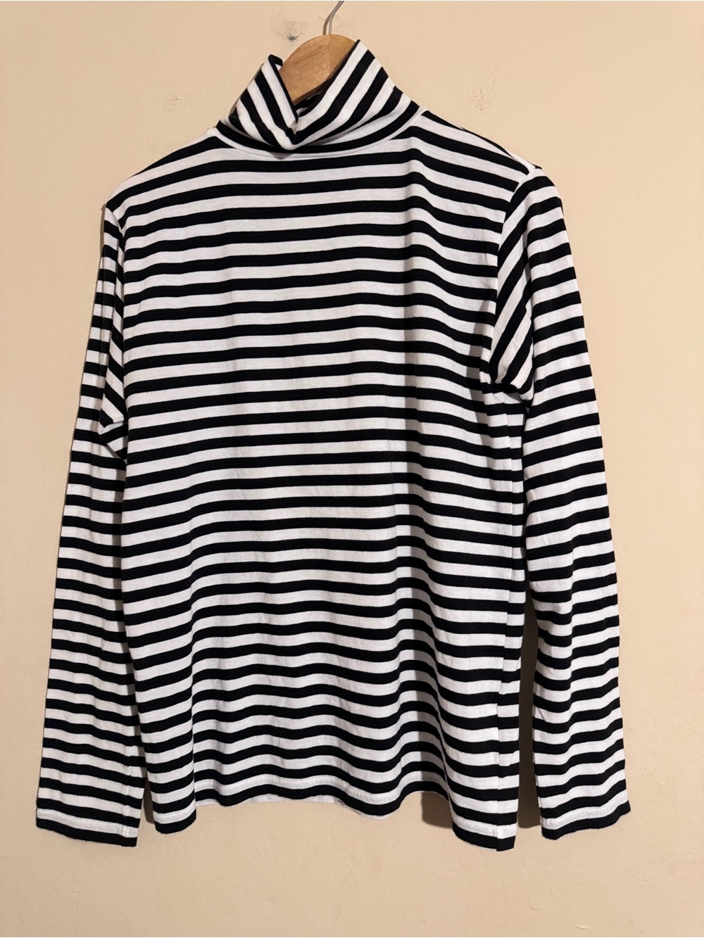 Véritécoeur Classic Black & White Striped Turtleneck Top Made in Japan